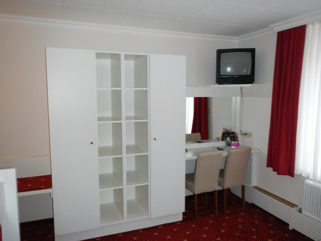 Pension Pharmador Vienne Extérieur photo