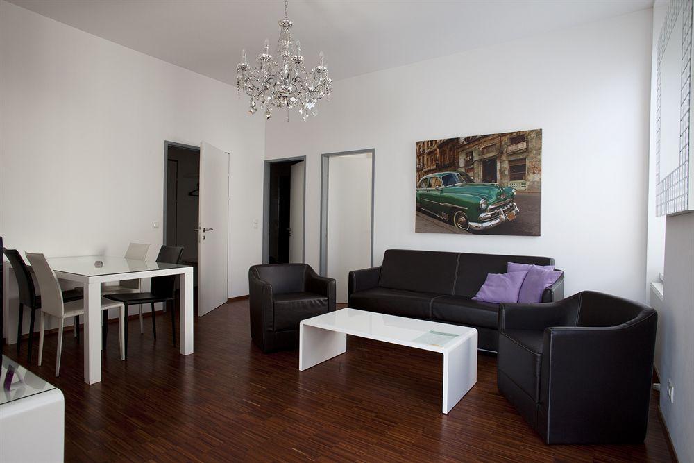Pension Pharmador Vienne Extérieur photo