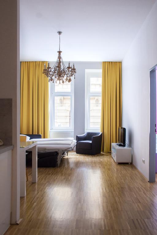 Pension Pharmador Vienne Extérieur photo
