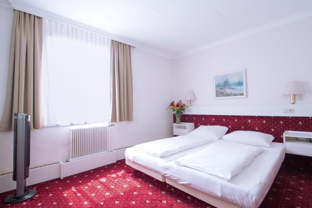 Pension Pharmador Vienne Extérieur photo